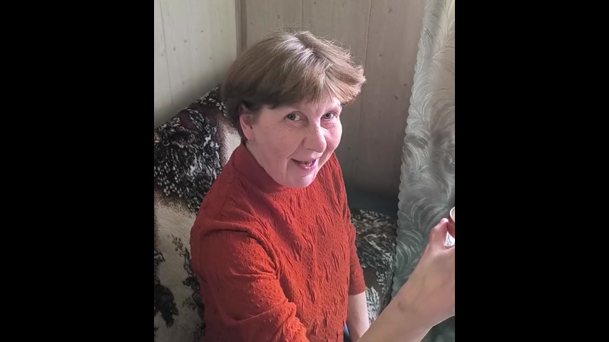 Пьяная русская бабушка сосёт член любовнику с разговорами